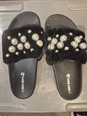 Hot Kiss Black Faux Fur Slides with Pearl Embellishments